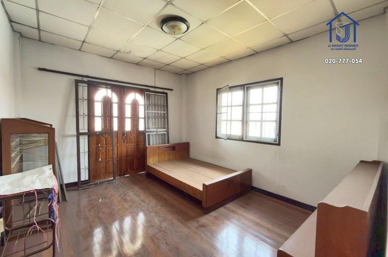 ขายบ้านเดี่ยว 2 ชั้น 70 ตร.ว. หมู่บ้านปิ่นเจริญ 2 (สรงประภา) ซอยสรณคมน์ 35 ใกล้รถไฟฟ้าสายสีแดง 8