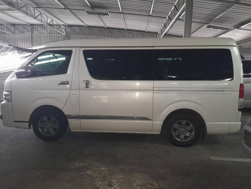 Toyota Ventury2.7G 2018 10