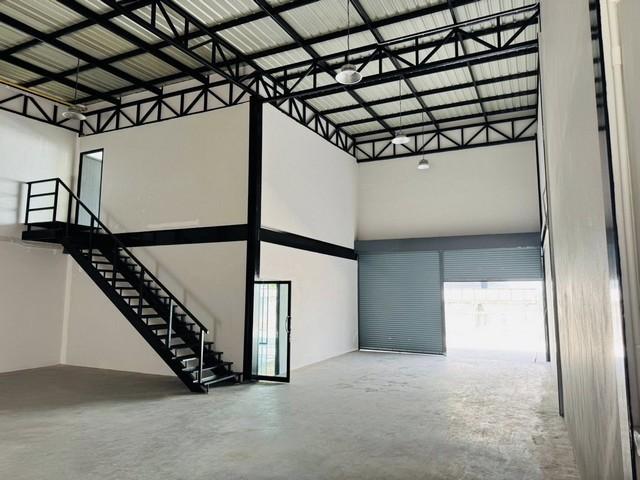 ให้เช่าโกดังสร้างใหม่ 260 ตร.ม.พร้อมพื้นที่สำนักงานในตัว ท่าข้ามใกล้บี๊กซี พระราม 2 4