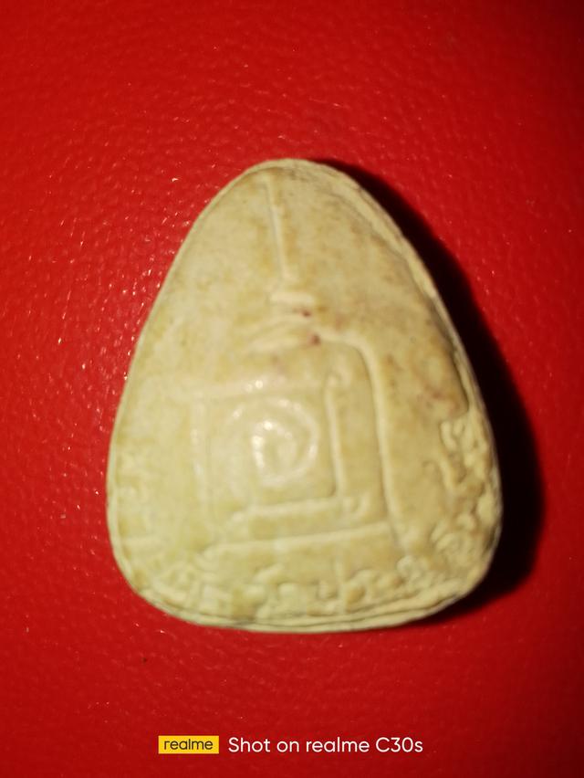 พระเครื่องสนใจองค์ใหนทักมาครับ 9