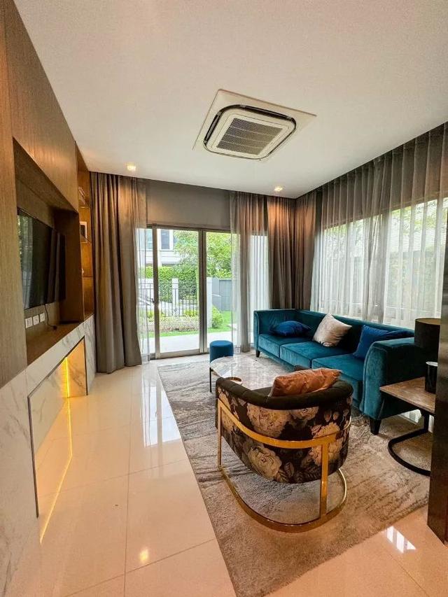 ขาย/ให้เช่า บ้านเดี่ยว บางกอก บูเลอวาร์ด ซิกเนเจอร์ ลาดพร้าว–เสรีไทย เขตบึงกุ่ม BRE25441