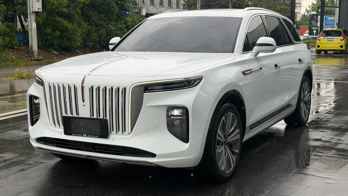 2026 Honqi hs9 สีขาว Milage 258 KM สภาพป้ายแดงทุกประการ ออกศูนย์มา 5 วัน ไฟฟ้าล้วน วิ่งได้ 685 KM Rolls-Royce เมืองจีน รูปที่ 3