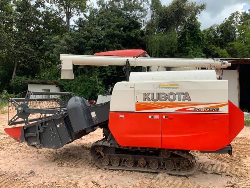 ขายด่วน รถเกี่ยวข้าว Kubota 70G ปี 2558 3