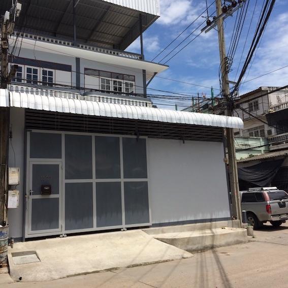 ขายอาคารพาณิชย์ 3.5 ชั้น 6.8 ล้าน ทำโรงงานได้ กว้าง 8 เมตร ลึก 28 เมตร ซอยกาญจนาภิเษก8 บางแค ทำเลดีเป็นห้องหัวมุม จอดรถได้ 3 คัน 1