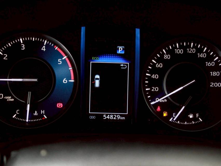 Toyoya Fortuner Leader 2.4V 4wd ปี22 9