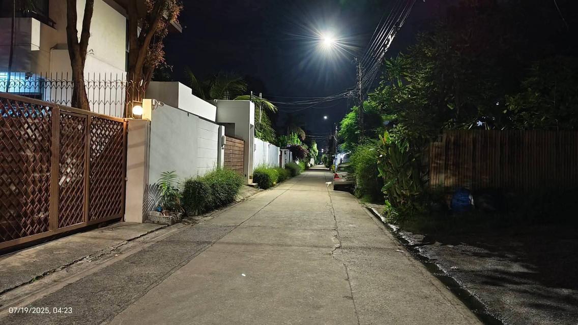 ขายบ้านถนนลาดพร้าว ใกล้รถไฟฟ้าสายสีเหลือง 15