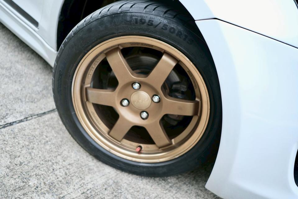 Suzuki Swift 1.25 GLX CVT A/T ปี2014 9