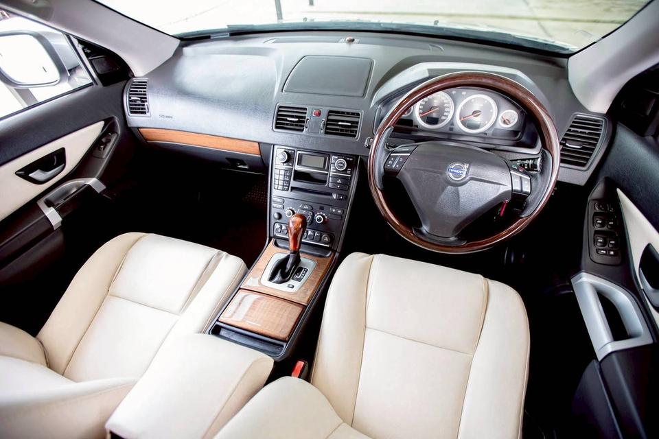 Volvo Xc90 D5 2.4 ดีเซล AWD 2012 รถSUVสุดหรู สวยตรงปกทุกมุม คุ้มมากๆ 9