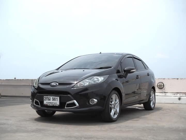 Ford Fiesta รีบขาย