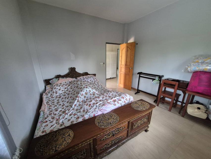 บ้านเดี่ยว 2 หลัง พร้อมที่ดิน 10