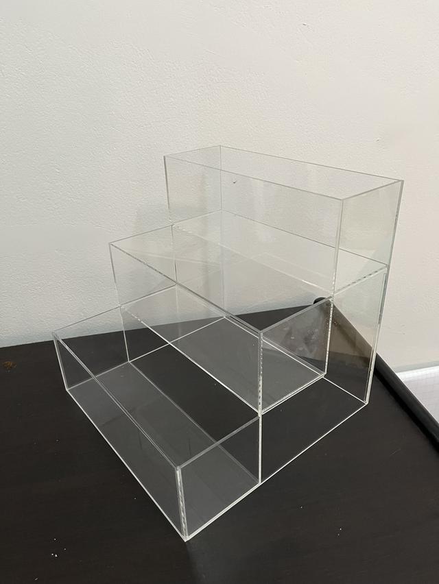 กล่องวางสิ้นค้าอะคริลิค
