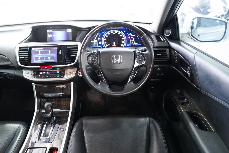 HONDA ACCORD HYBRID 2.0 AT ปี 2015 สีเทา 11