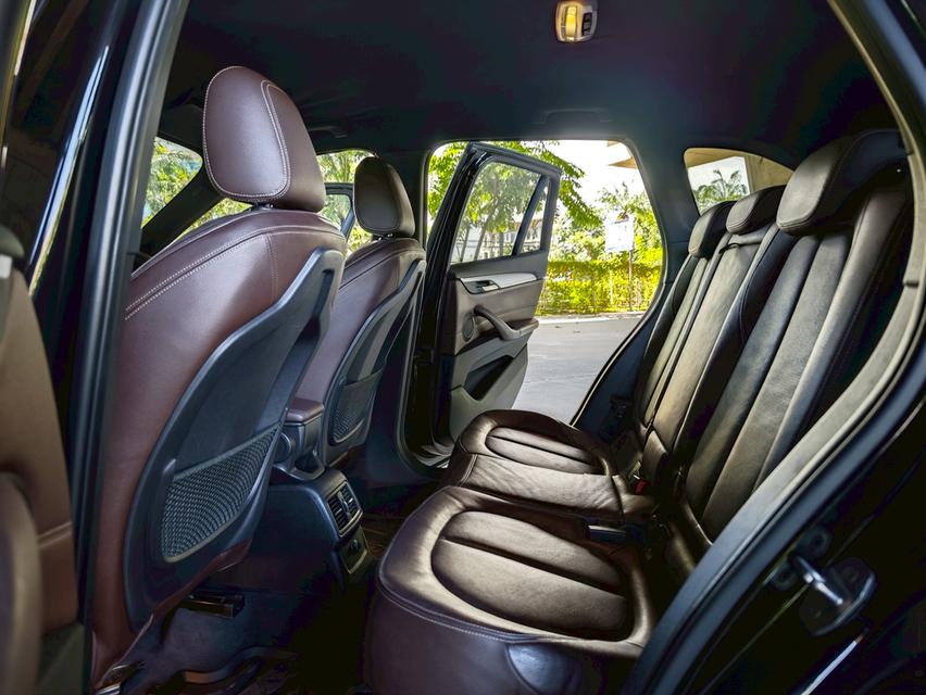 BMW X1 2.0 F48 sDrive18d M Sport ดีเซล AT ปี 2017 18