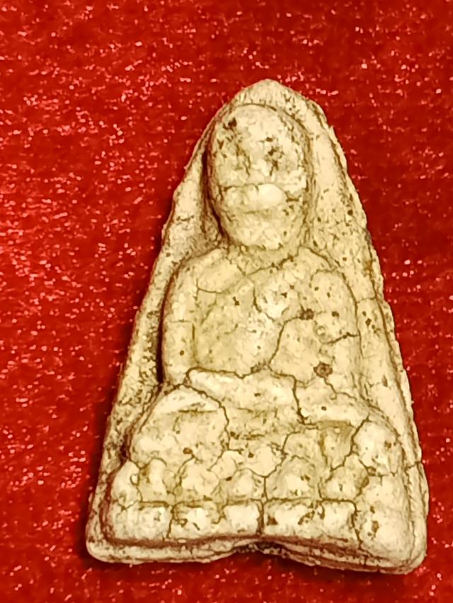 หลวงปู่ทวด  ออกวัดปราสาท