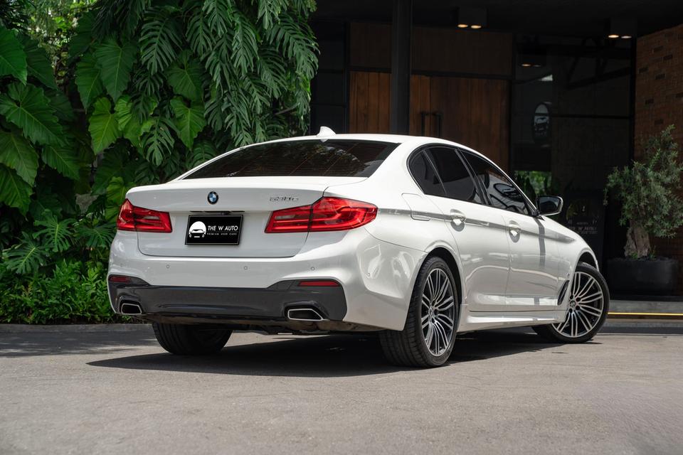 BMW 530e M Sport Plug-in Hybrid รุ่น G30 ปี 2020 [𝙒𝘼𝙍𝙍𝘼𝙉𝙏𝙔 เครื่องยนต์ 2 ปี]  Service น้ำมันเครื่อง ใส้กรอง ฟรี 1 ครั้ง 2