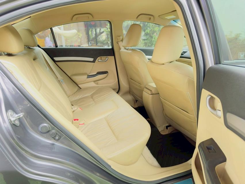 ✅มือหนึ่งออกป้ายแดง HONDA CIVIC 1.8 E i-Vtec ปี 2013 8