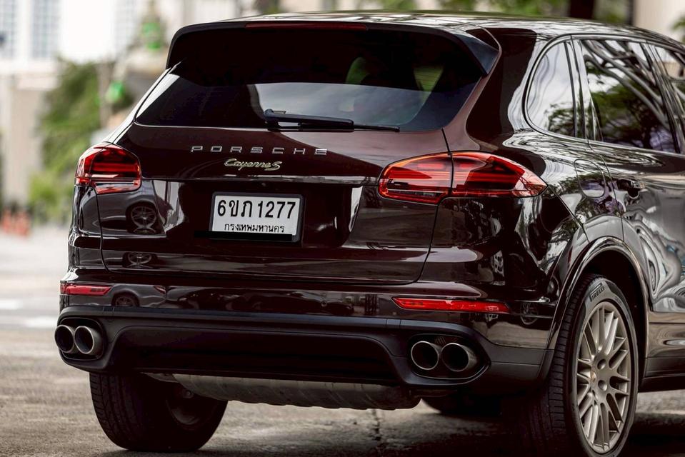 รหัสรถ PR1277 Porsche Cayenne S E-Hybrid Platinium Edition Package (2017)