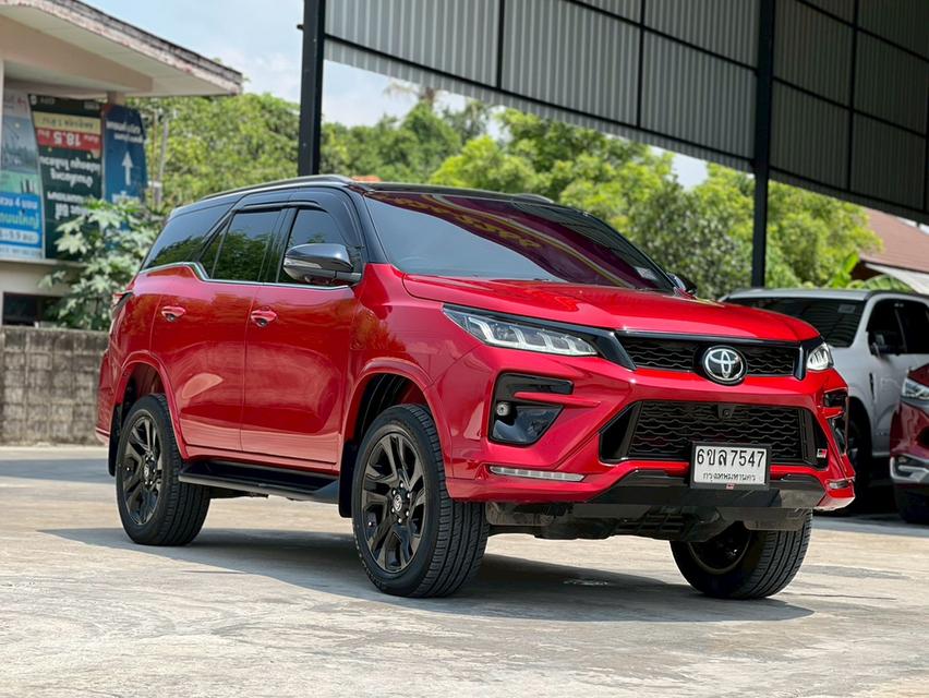 TOYOTA FORTUNER 2.8 GR SPORT BLACK TOP 4WD ปี 2025 โฉม ปี15-ปัจจุบัน