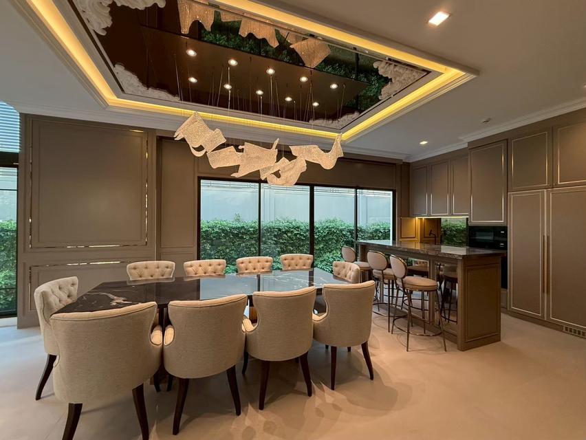 ขายหรือให้เช่าบ้านเดี่ยวสุดหรู 2 ชั้น แกรนด์บางกอกบูเลอวาร์ด กรุงเทพกรีฑา เลี้ยงสัตว์ได้ ตกแต่งจัดเต็ม คลองสามประเวศ เขตลาดกระบัง 4