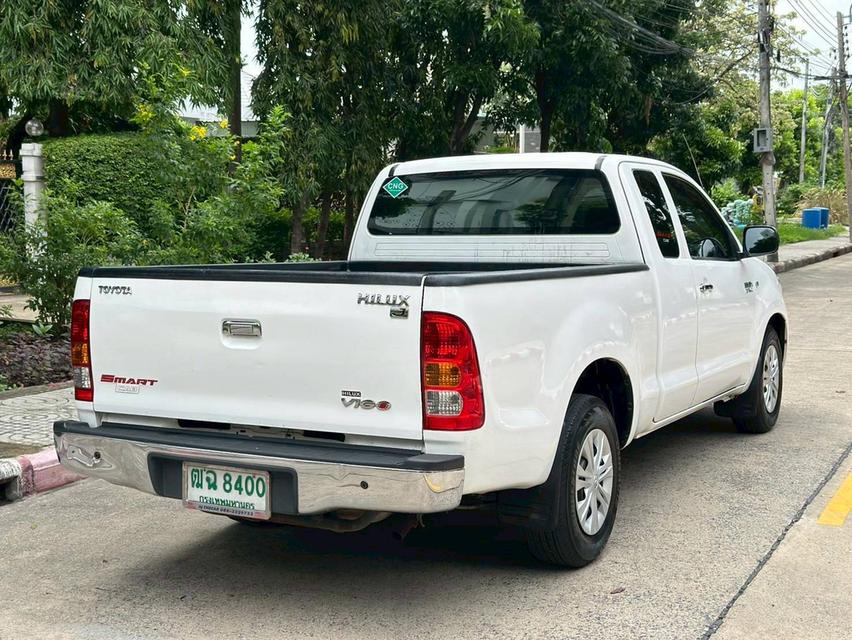 TOYOTA HILUX VIGO 2.7 VVT-i Open Cab เกียร์ M/T สีขาว ปี 2011