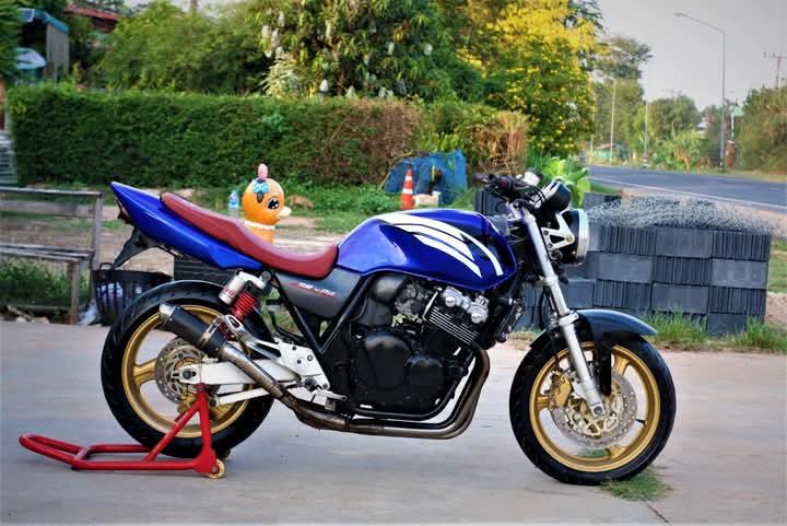 Honda CB400 สีน้ำเงิน 8