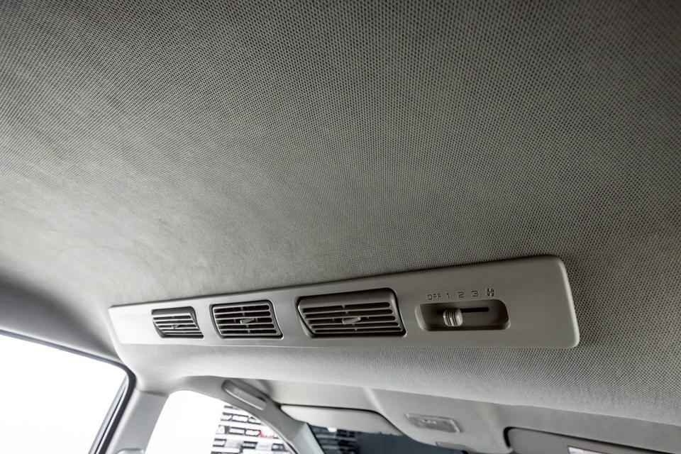  TOYOTA AVANZA 1.5 E 2015  11