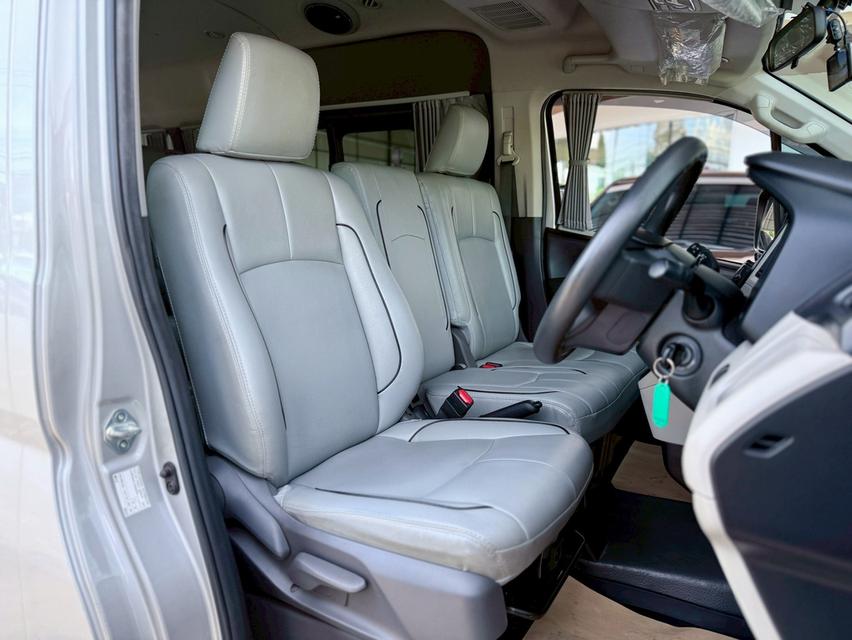 ขาย Toyota Commuter 2.8 ปี20 13