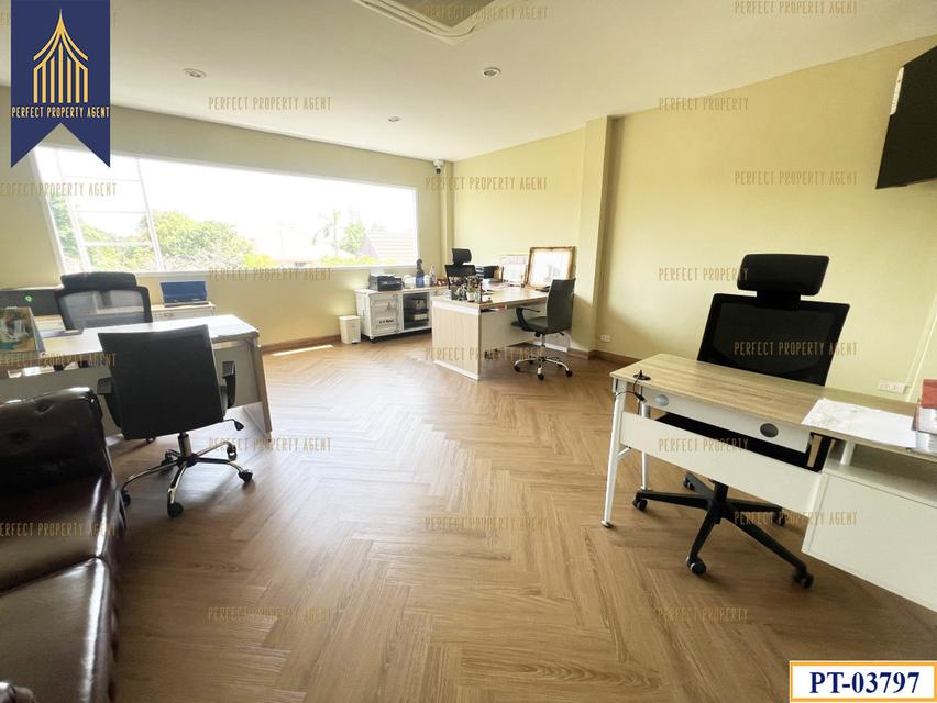 ขายโฮมออฟฟิศ บิสทาวน์ ศรีนครินทร์ (Biztown Srinakarin) ติด bts สายสีเหลือง ต่อเติมเต็มพื้นที่ทั้งหลัง 10