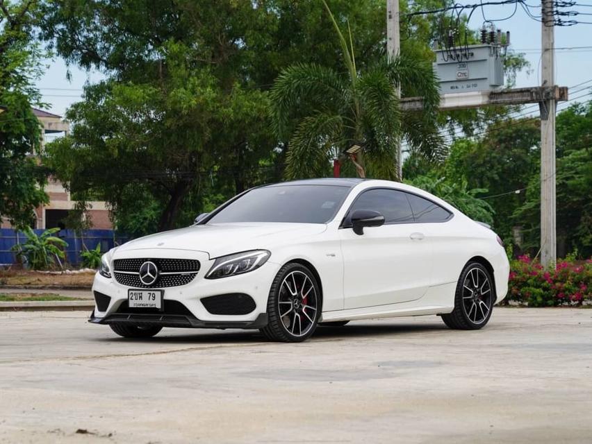 Mercedes Benz C43 3.0 AMG 4Matic Coupe โฉม W205 ปี 2018 สีขาว 6