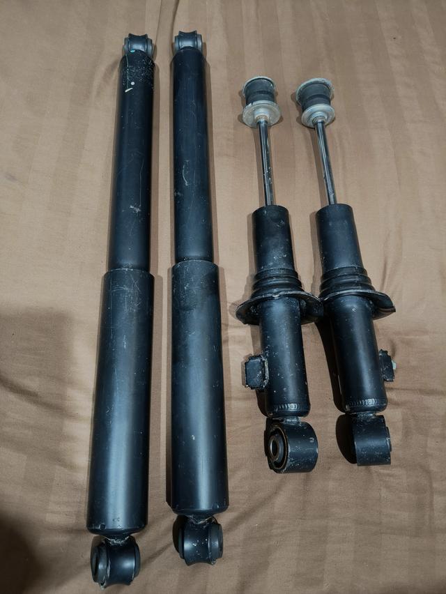 โช๊คเดิม all new isuzu ถอดป้ายแดง