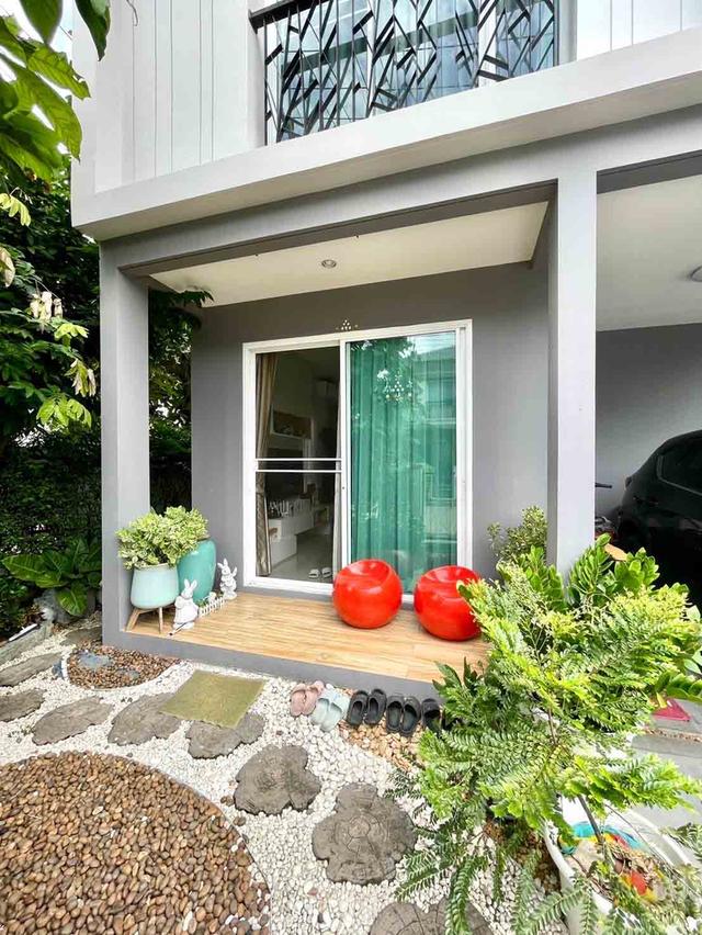 ให้ช่าบ้านเดี่ยว 2 ชั้น หมู่บ้านฟอร์เร่ ลำลูกกาคลอง 5 ปทุมธานี ใกล้ทางด่วน เช่า 25,000/ด. เฟอร์ครบ ไม่มีเฟอร์ 19,000/ด. 4นอน 3น้ำ แอร์ 4 ตัว ติดต่อ 0 3