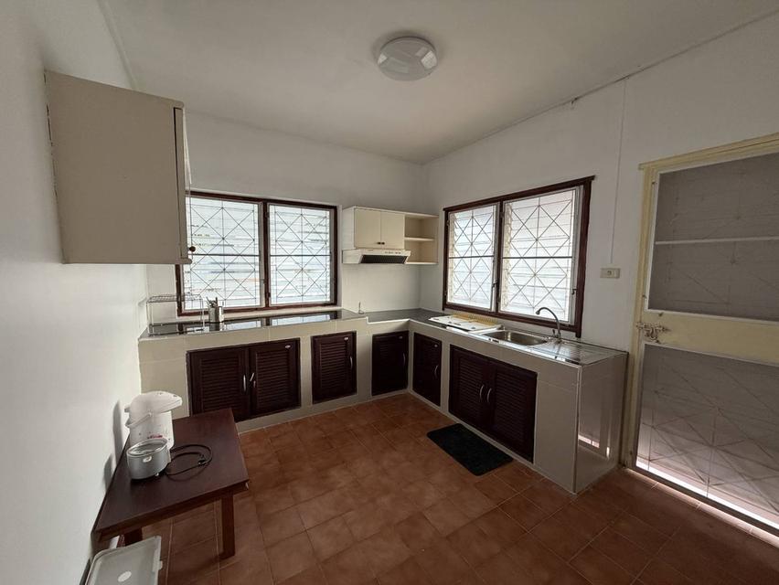 ให้เช่าบ้านเดี่ยว 2 ชั้น 86 ตร.วา อยู่ใกล้สุขุมวิท ใกล้แหล่งชุมชน เดินทางสะดวก 9