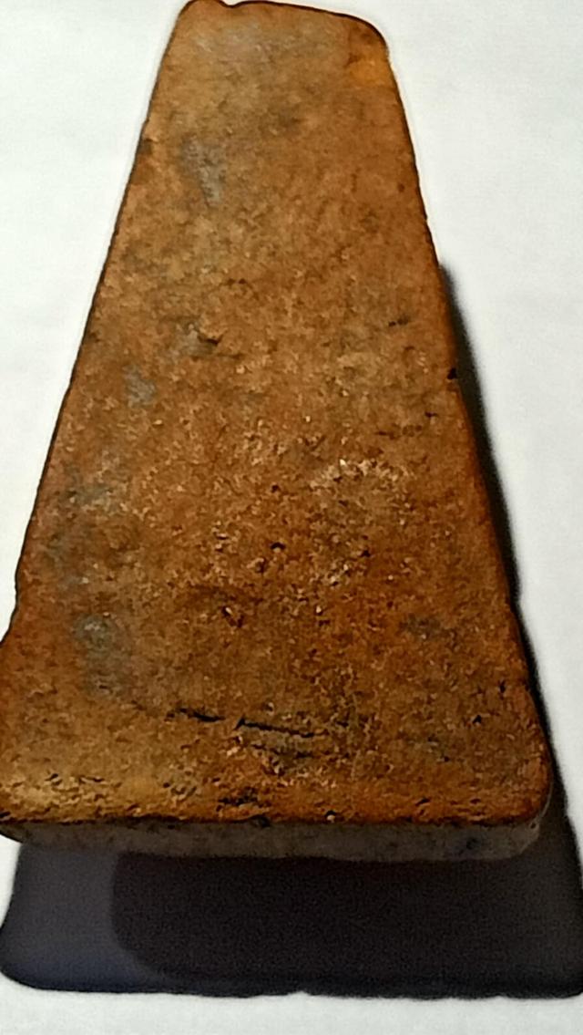 พระผงสุพรรณเนื้อดินหน้าแก่