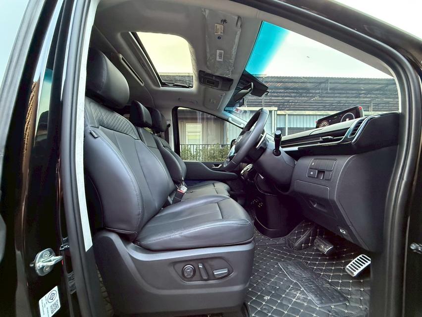 Hyundai Staria Premium Sunroof 2.2D 8AT ปี 2022 จดทะเบียน 2023 รูปย่อยที่ 4