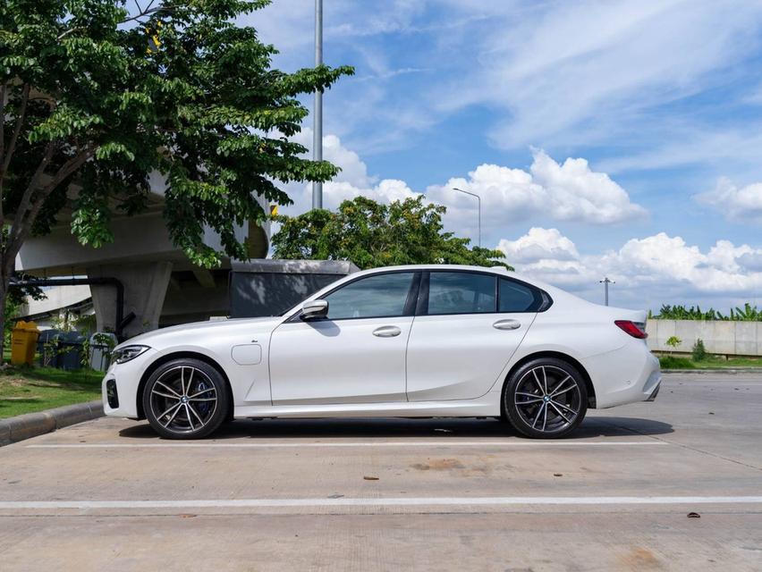 ขายBMW 330e 2.0Msport ปี20จด24 4