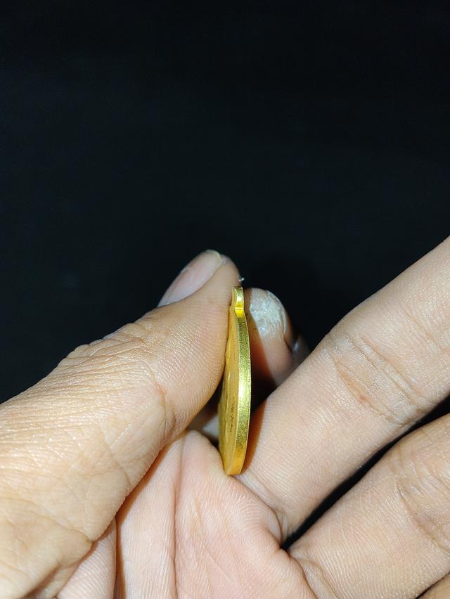 เหรียญรัชกาลที่ 9 ทรงผนวช รุ่นแรก