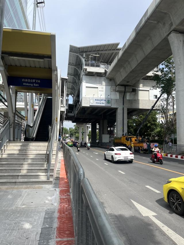ขายอาคารพาณิชย์ 2 ชั้น ถนนสมเด็จเจ้าพระยา ใกล้ BTS คลองสาน ICONSIAM 098 7755 808 7