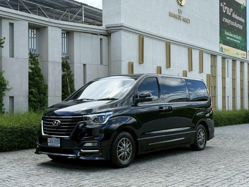 Hyundai H1 2.5Elite ปี24