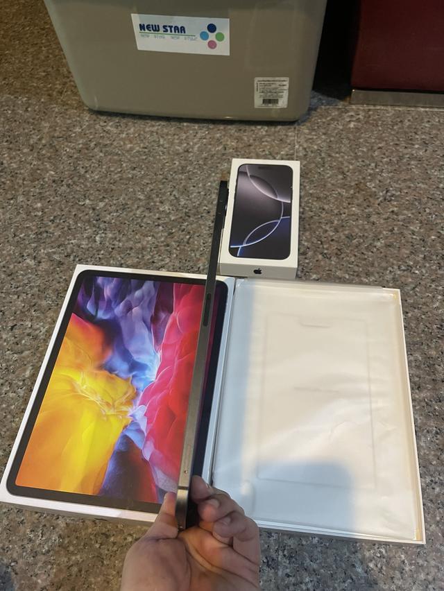 ขายiPadPro11นิ้วสีSpace Gray256กิ๊กWifi Celluerใส่ซิมได้มีกล่องไร้รอยตกบุบใดๆจอไม่เหลืองไม่มีเดทใดๆหายากมากๆสภาพนี้ 6