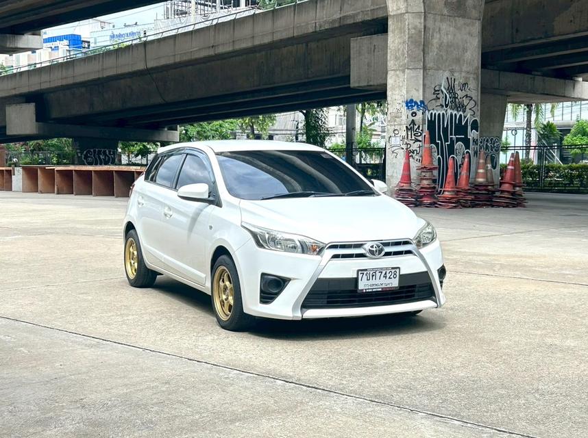 2015 Toyota Yaris 1.2E รถสวยพร้อมใช้ รูปที่ 3