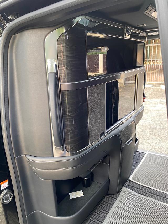 ขาย รถตู้ Lexus LM300H รถบ้านมือเดียว ไมล์น้อย 13