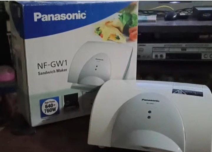 เครื่องทำขนมปังแซนวิซ