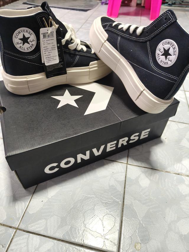 รองเท้าผ้าใบ CONVERSE รูปที่ 4
