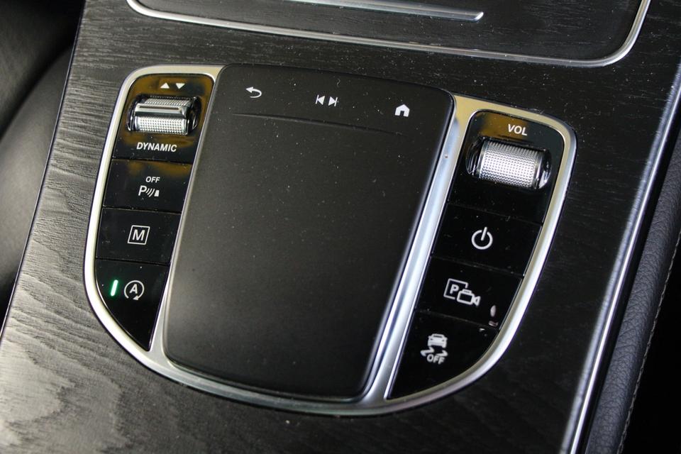 รหัสรถ TKG3939 MERCEDES BENZ GLC220d 2.0 AMG DYNAMIC ปี 2021 8