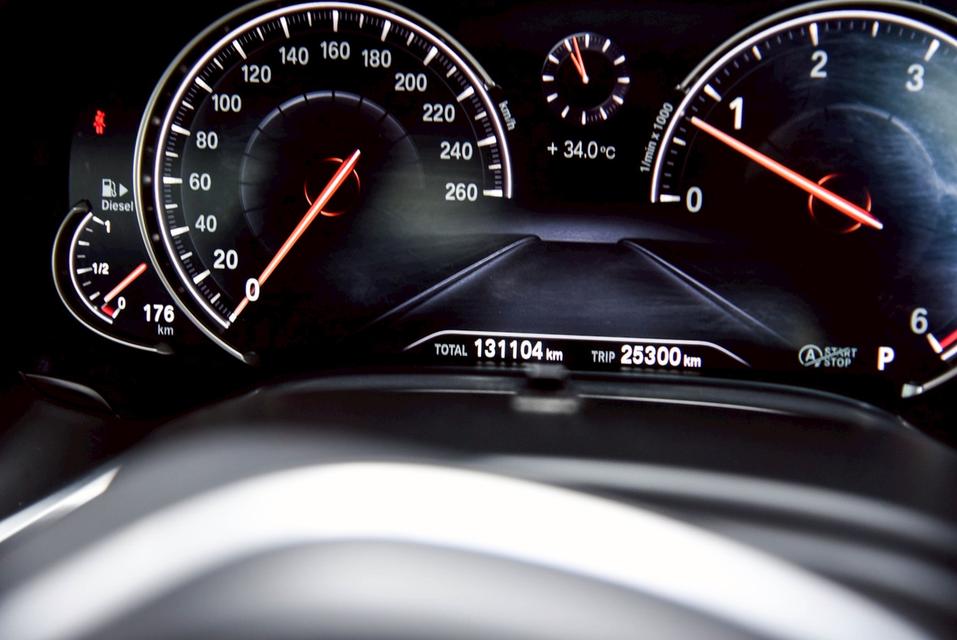 รหัสรถ CBL1406 BMW 730Ld 3.0 M Sport G12 AT 2019 17