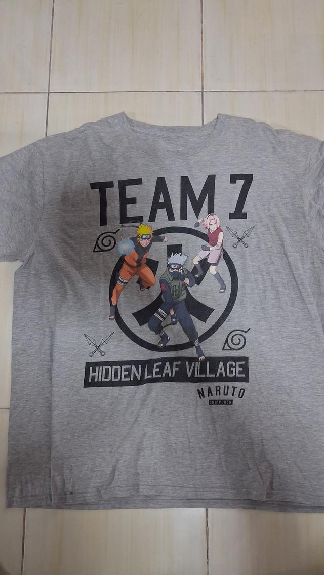 เสื้อยืดวินเทจมือสอง สีเทา MEN'S NARUTO SHIPPUDEN TEAM 7 GREY TSHIRT SIZE XL มือสองสภาพดี