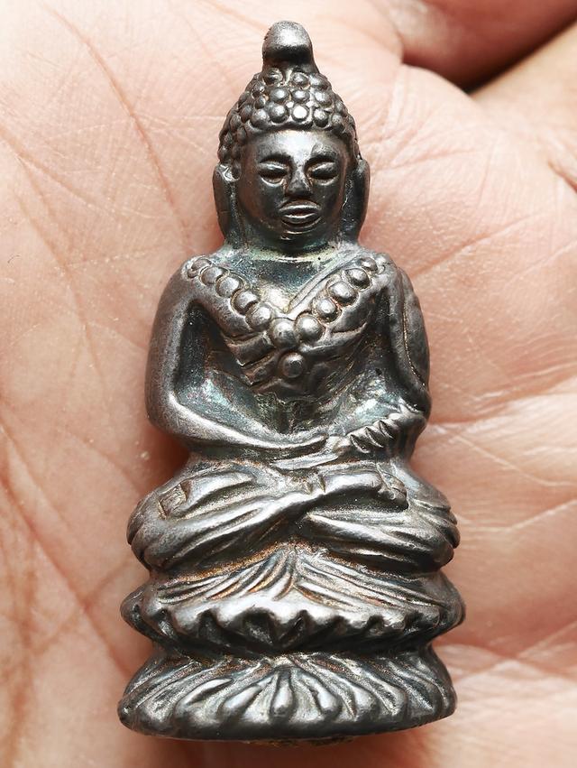 พระชัยวัฒน์หลวงปู่เอี่ยม วัดหนัง เนื้อสําฤทธิ์ ออกวัดอัปสรสวรรค์ (วัดหมู)...เก่าๆ 6