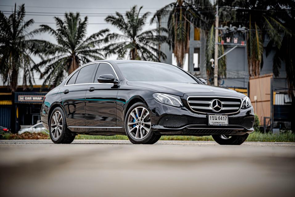 (แจ้งรหัสรถ CBL6417) Mercedes-Benz E350e Avantgarde 2.0 W213 2017