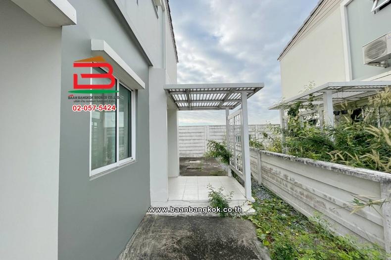 บ้านแฝด เนื้อที่ 35.8 ตร.ว. เดอะ วิลเลจ รังสิต-วงแหวน The Village Rangsit-Wongwaen ถนนรังสิต-นครนายก ตำบลลาดสวาย อำเภอลำลูกกา ปทุมธานี 18
