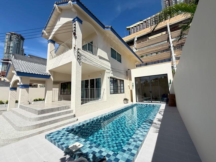 For rent villa beachfront Jomtien 90,000/month 1